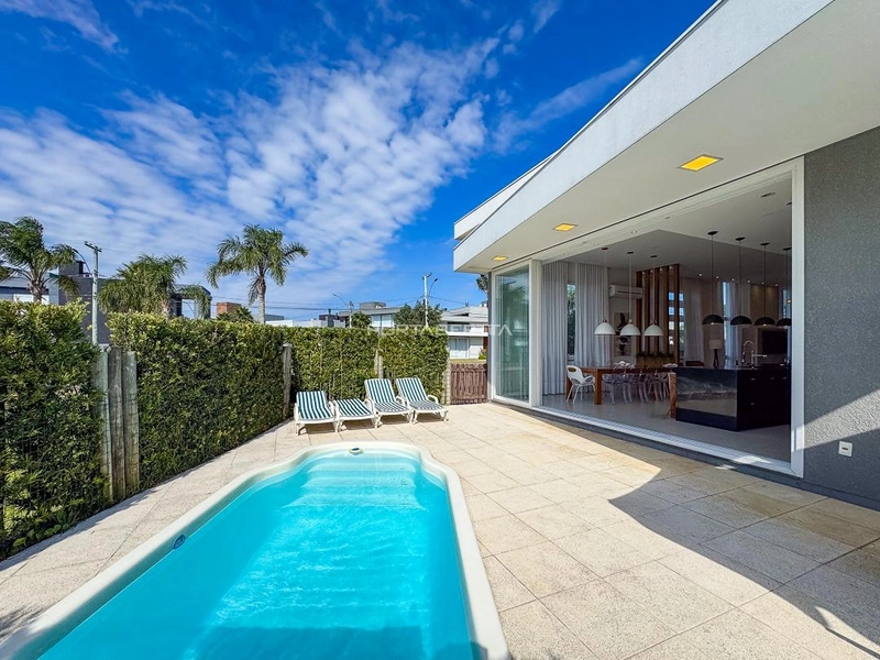 Casa térrea diferenciada, condomínio Sea Coast: 1ª foto da galeria de imagens do imóvel