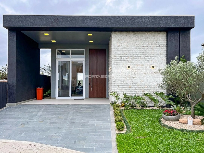 Casa térrea mobiliada e decorada, condomínio Sunset: 1ª foto da galeria de imagens do imóvel