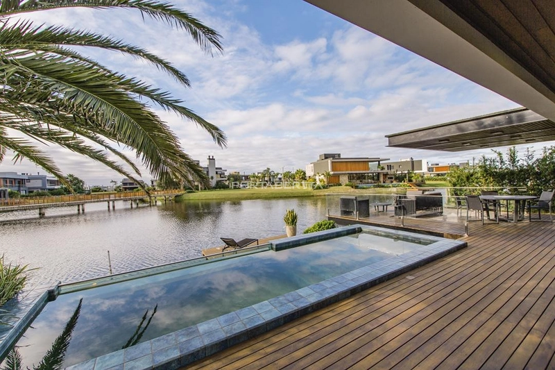 Sobrado beira lago, mobiliado e decorado, condomínio Sense: 24ª foto da galeria de imagens do imóvel