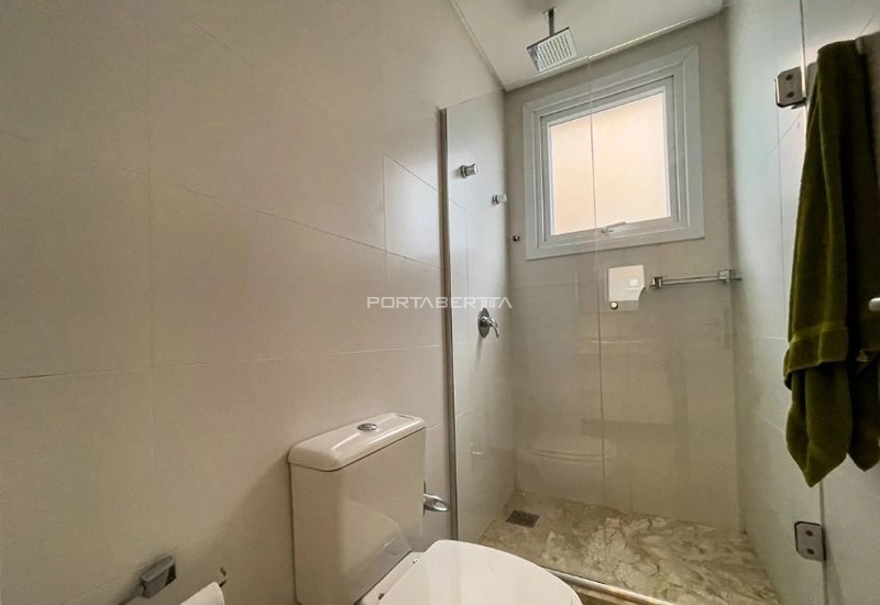 Casa térrea mobiliada e decorada, condomínio Enseada: 2ª foto da galeria de imagens do imóvel