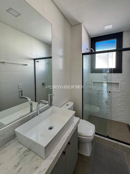 Sobrado fundos área verde, mobiliado e decorado, condomínio Enseada.: 12ª foto da galeria de imagens do imóvel