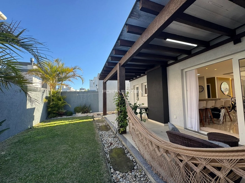 Casa com 04 suítes à venda no condomínio Las Palmas em Xangri-lá RS: 14ª foto da galeria de imagens do imóvel