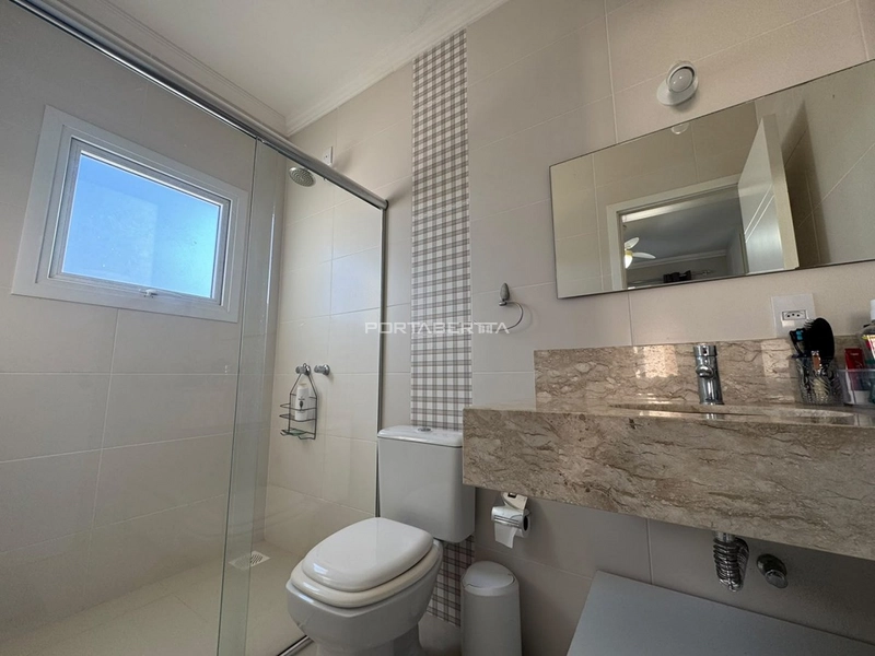 Casa com 04 suítes à venda no condomínio Las Palmas em Xangri-lá RS: 5ª foto da galeria de imagens do imóvel