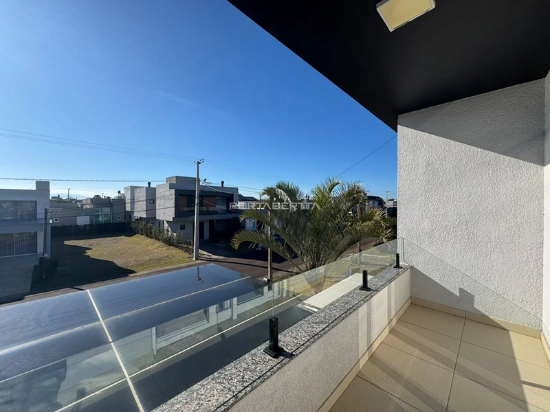 Casa com 04 suítes à venda no condomínio Las Palmas em Xangri-lá RS: 8ª foto da galeria de imagens do imóvel