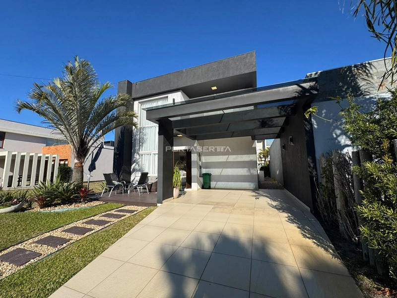 Casa com 04 suítes à venda no condomínio Las Palmas em Xangri-lá RS: 1ª foto da galeria de imagens do imóvel