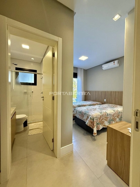 Casa com 04 suítes à venda no condomínio Las Palmas em Xangri-lá RS: 5ª foto da galeria de imagens do imóvel
