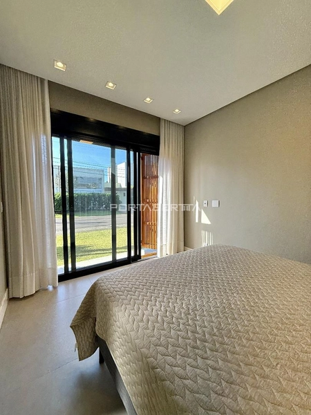 Casa com 04 suítes à venda no condomínio Las Palmas em Xangri-lá RS: 8ª foto da galeria de imagens do imóvel