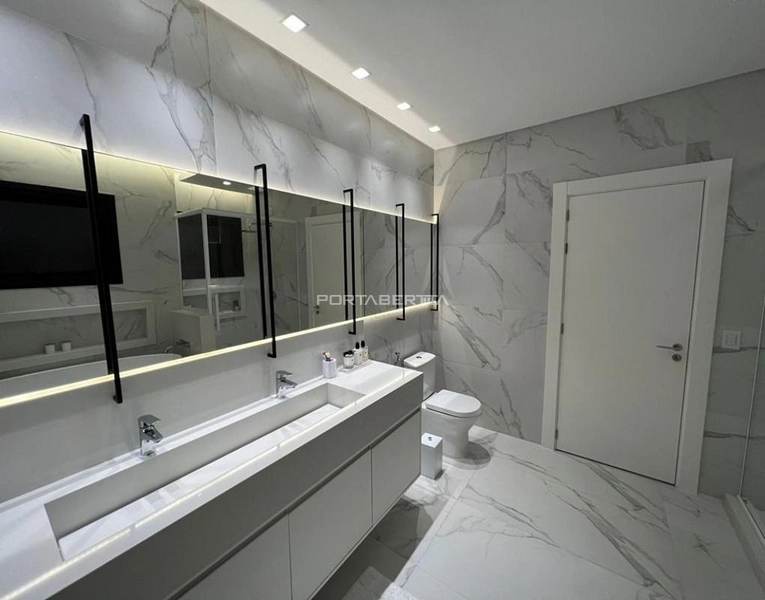 Sobrado beira lago, mobiliado e decorado, condomínio Enseada.: 7ª foto da galeria de imagens do imóvel