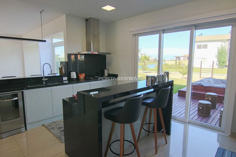 Casa com 04 suítes no condomínio Riviera em Xangri-lá RS: 29ª foto da galeria de imagens do imóvel