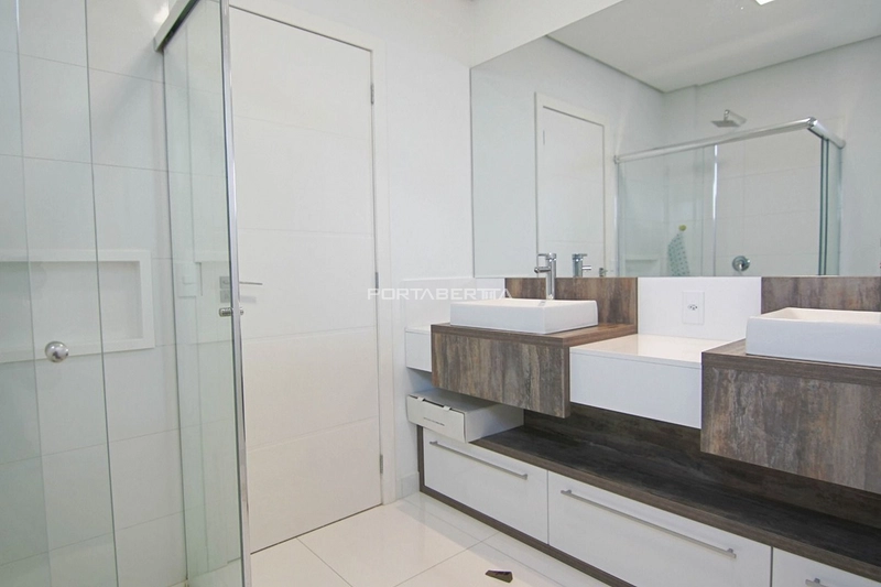 Casa com 04 suítes no condomínio Riviera em Xangri-lá RS: 3ª foto da galeria de imagens do imóvel