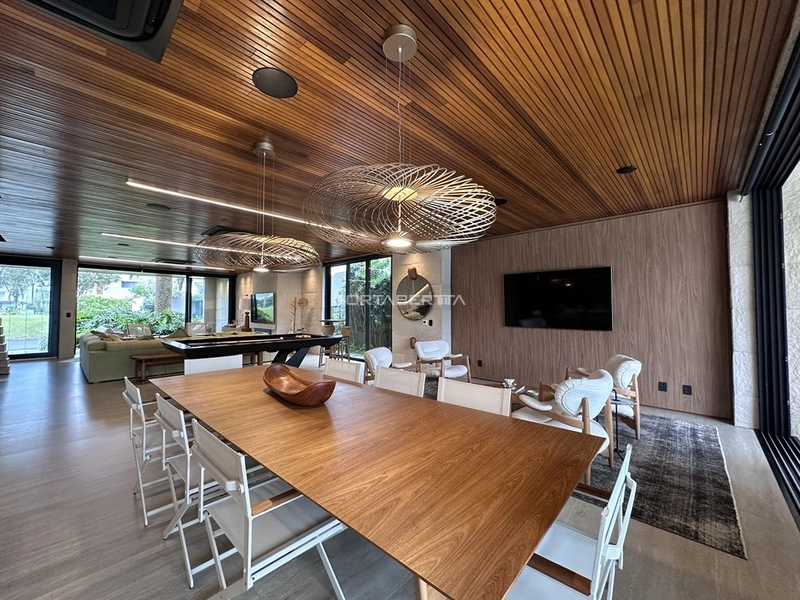 Sobrado beira lago, mobiliado e decorado, condomínio Enseada.: 27ª foto da galeria de imagens do imóvel