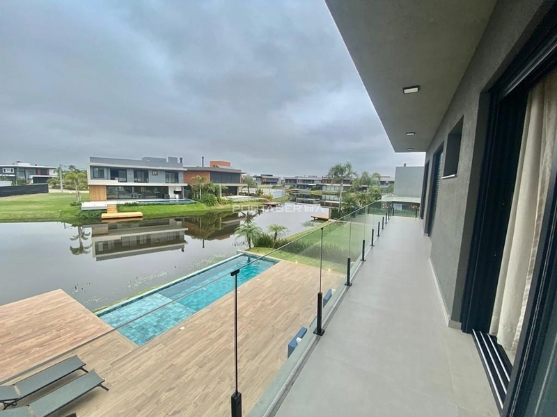 Sobrado beira lago, mobiliado e decorado, condomínio Sense: 20ª foto da galeria de imagens do imóvel