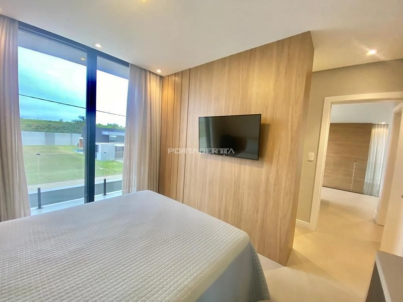 Sobrado beira lago, mobiliado e decorado, condomínio Sense: 15ª foto da galeria de imagens do imóvel