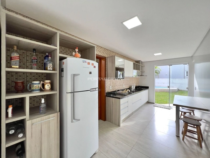 Sobrado mobiliado c/ piscina, condomínio Sea Coast: 18ª foto da galeria de imagens do imóvel