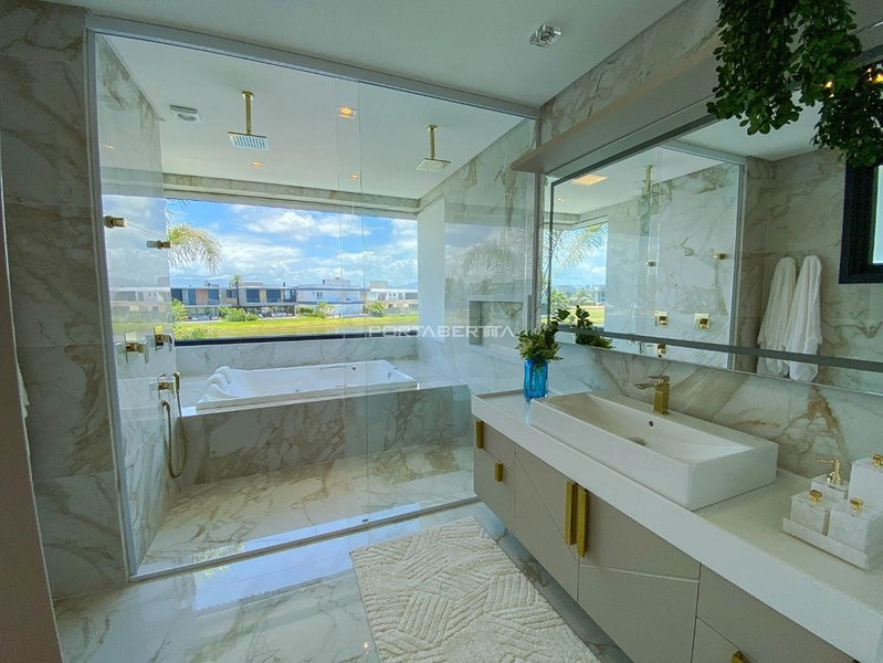 Sobrado beira lago, mobiliado e decorado, condomínio Enseada.: 3ª foto da galeria de imagens do imóvel