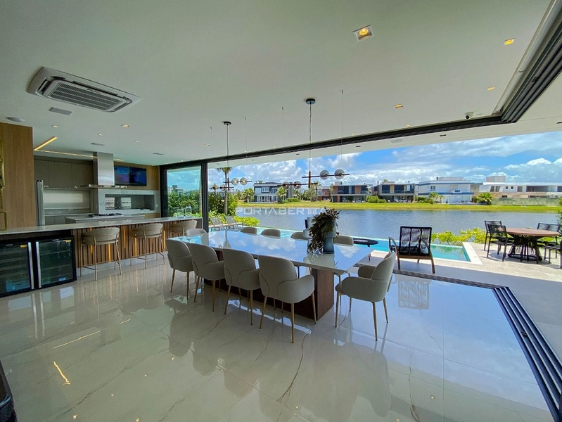 Sobrado beira lago, mobiliado e decorado, condomínio Enseada.: 36ª foto da galeria de imagens do imóvel