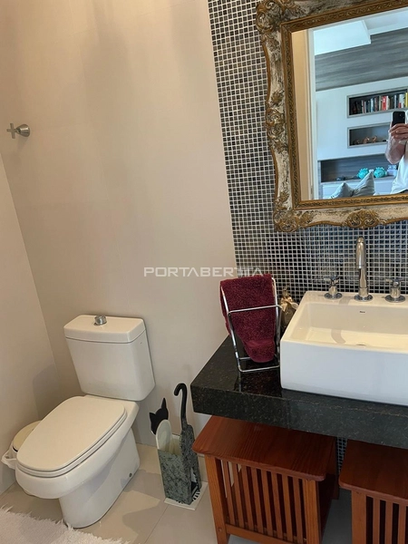 Sobrado mobiliado com 05 suítes no condomínio Ventura em Xangri-lá RS: 3ª foto da galeria de imagens do imóvel