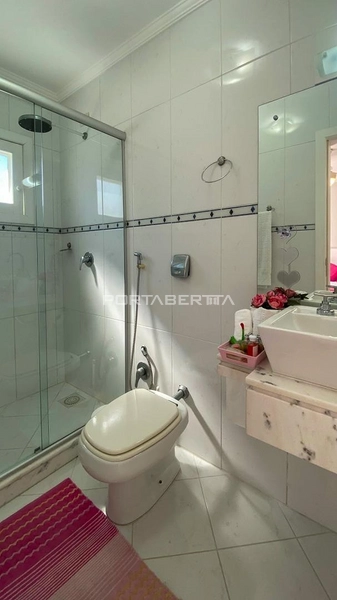 Casa à venda com 05 dormitórios no condomínio Atlântida Lagos Park: 3ª foto da galeria de imagens do imóvel