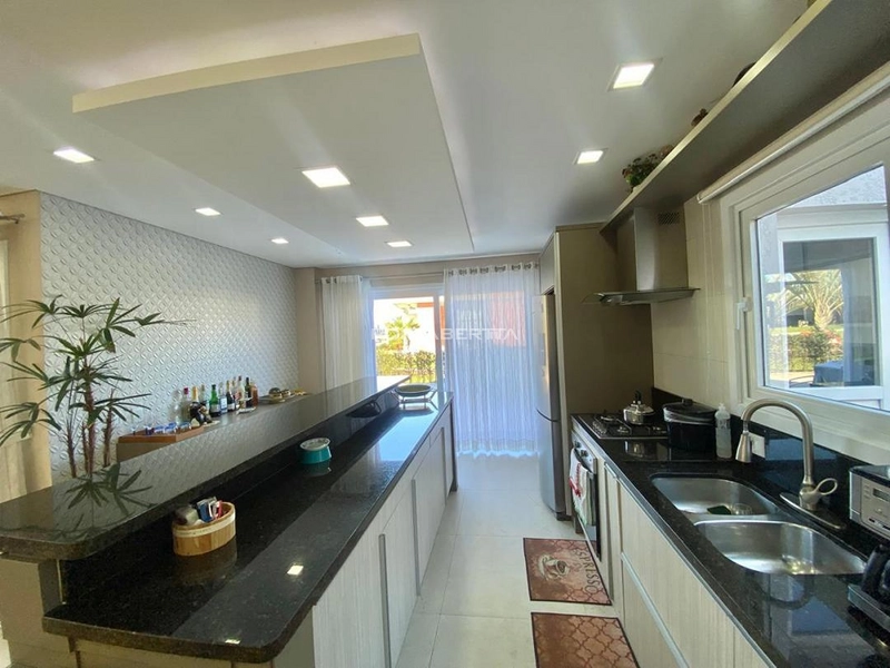 Casa com 04 suítes no condomínio Riviera em Xangri-lá RS: 4ª foto da galeria de imagens do imóvel