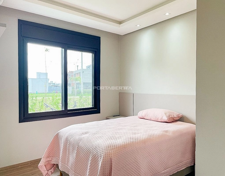 Sobrado mobiliado e decorado, condomínio Sunset: 3ª foto da galeria de imagens do imóvel