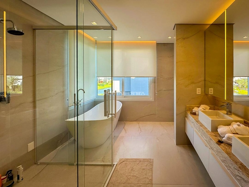 Casa com 04 suítes no condomínio Riviera em Xangri-lá RS: 5ª foto da galeria de imagens do imóvel