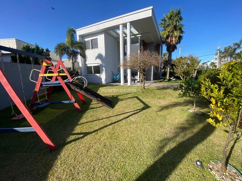 Casa com 04 suítes à venda no condomínio Las Palmas em Xangri-lá RS: 33ª foto da galeria de imagens do imóvel