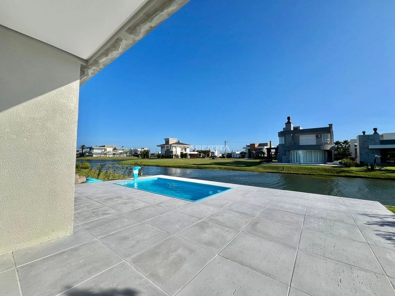 Casa com 04 suítes no condomínio Riviera em Xangri-lá RS: 10ª foto da galeria de imagens do imóvel