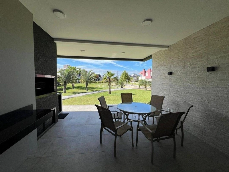 Casa com 04 suítes no condomínio Riviera em Xangri-lá RS: 4ª foto da galeria de imagens do imóvel
