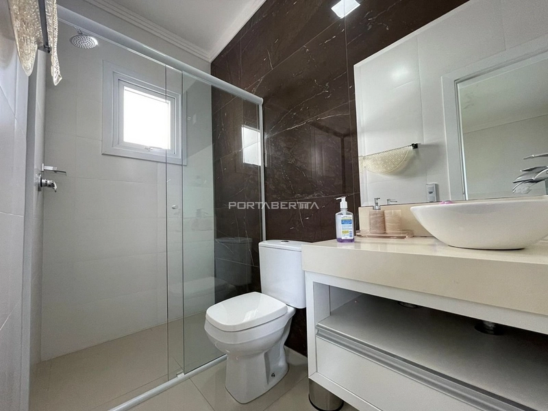 Casa com 04 suítes à venda no condomínio Las Palmas em Xangri-lá RS: 7ª foto da galeria de imagens do imóvel
