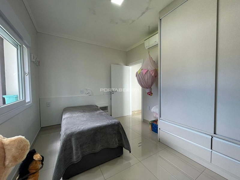 Casa com 04 suítes à venda no condomínio Las Palmas em Xangri-lá RS: 8ª foto da galeria de imagens do imóvel