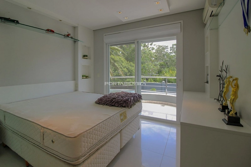 Casa à venda com 06 suítes no condomínio Atlântida Ilhas Park : 8ª foto da galeria de imagens do imóvel