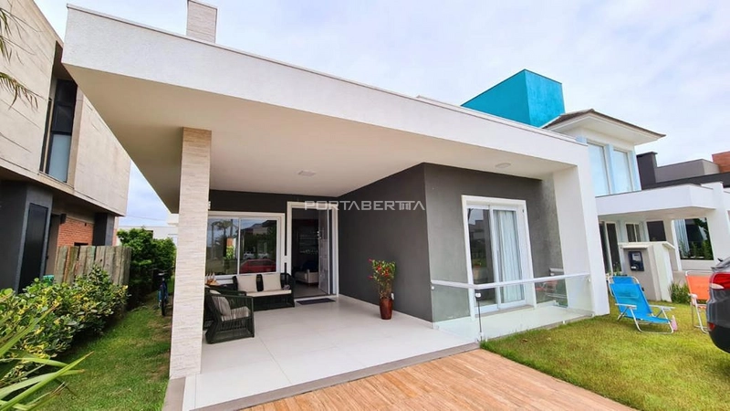 Casa com 04 suítes à venda no condomínio Acqualina em Xangri-lá RS: 1ª foto da galeria de imagens do imóvel