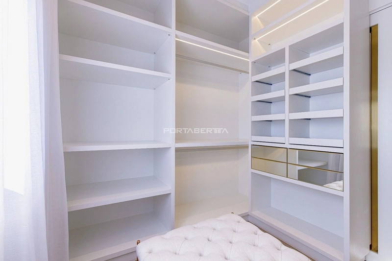 Sobrado beira lago, mobiliado e decorado, condomínio Sense: 3ª foto da galeria de imagens do imóvel