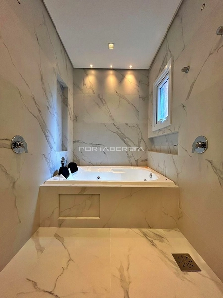 Sobrado novo, mobiliado e decorado, condomínio Sunset: 2ª foto da galeria de imagens do imóvel