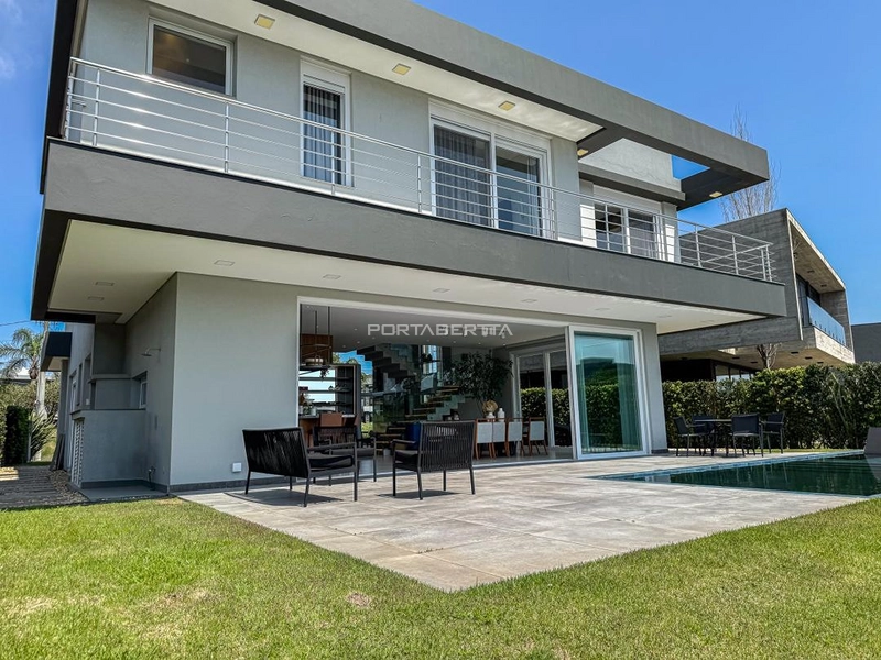 Sobrado beira lago, mobiliado e decorado, condomínio Enseada.: 30ª foto da galeria de imagens do imóvel