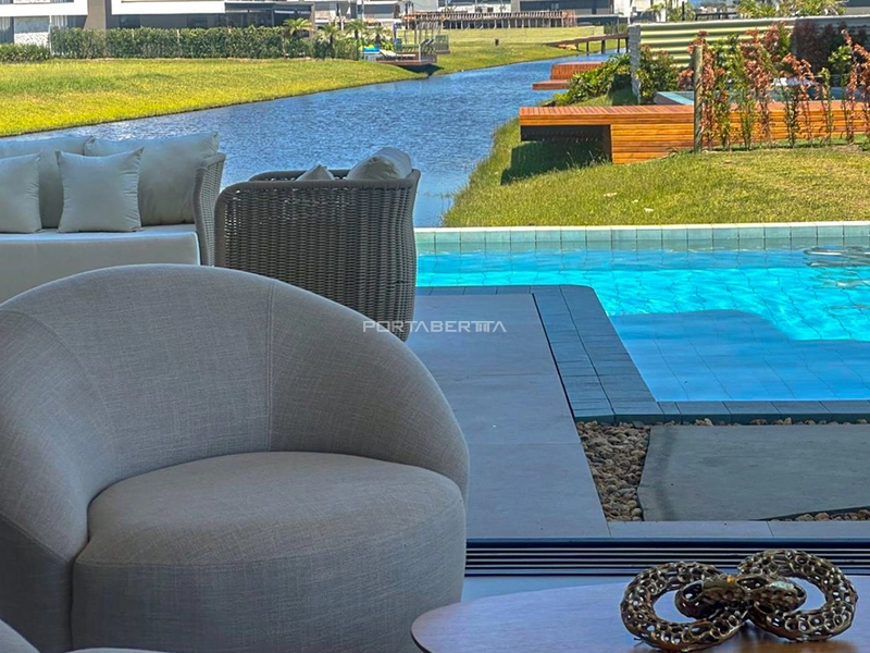 Sobrado beira lago, mobiliado e decorado, condomínio Amare: 27ª foto da galeria de imagens do imóvel
