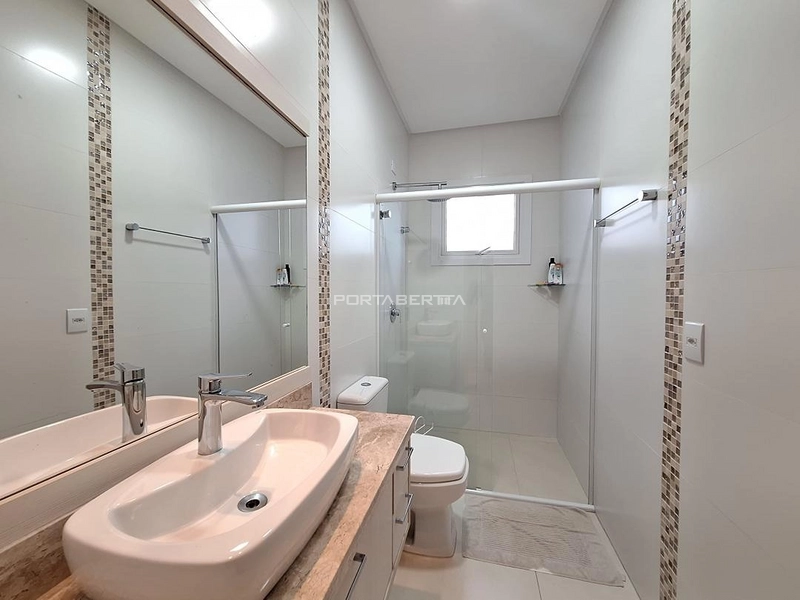Casa térrea com 04 suítes no condomínio Ventura em Xangri-lá RS: 3ª foto da galeria de imagens do imóvel