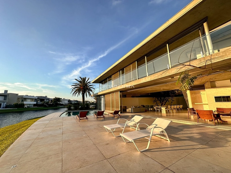 Sobrado beira lago, mobiliado, condomínio Enseada.: 28ª foto da galeria de imagens do imóvel