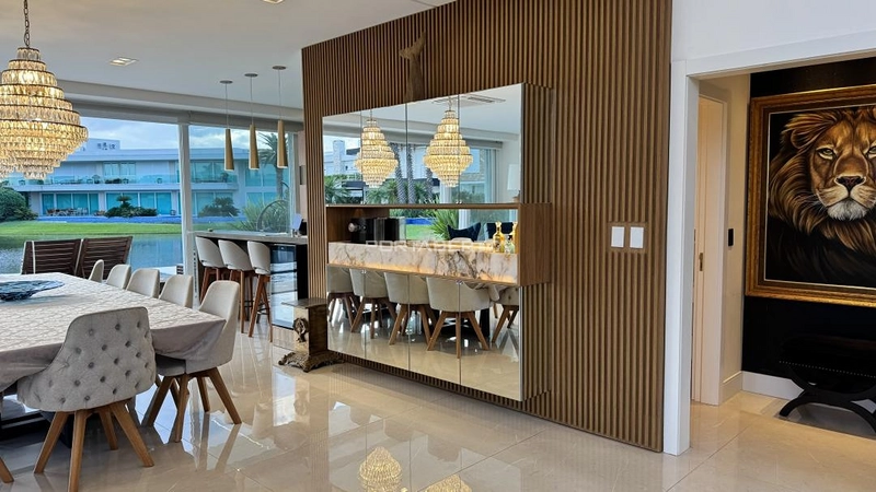 Sobrado beira lago, mobiliado e decorado, condomínio Enseada.: 21ª foto da galeria de imagens do imóvel