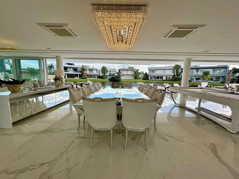 Sobrado beira lago, mobiliado e decorado, condomínio Enseada.: 27ª foto da galeria de imagens do imóvel