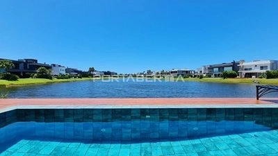 Sobrado beira lago, mobiliado e decorado, condomínio Enseada.: 7ª foto da galeria de imagens do imóvel