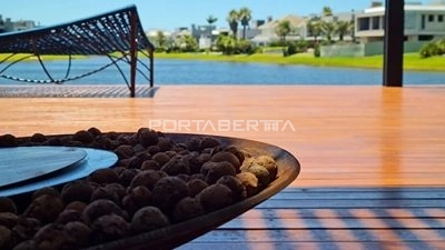Sobrado beira lago, mobiliado e decorado, condomínio Enseada.: 12ª foto da galeria de imagens do imóvel