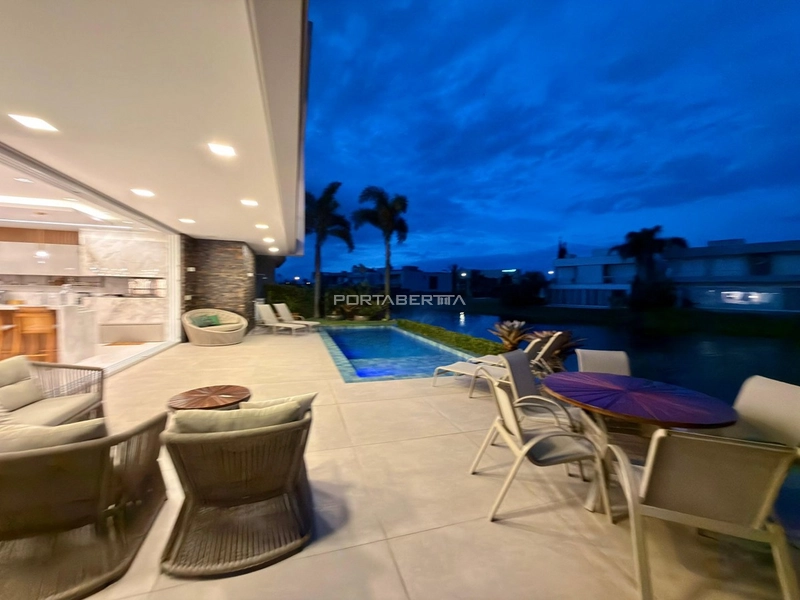 Sobrado mobiliado e decorado, beira lago, condomínio Enseada: 28ª foto da galeria de imagens do imóvel