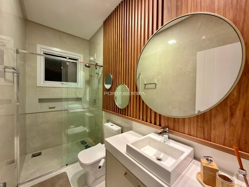 Sobrado mobiliado e decorado, beira lago, condomínio Enseada: 22ª foto da galeria de imagens do imóvel
