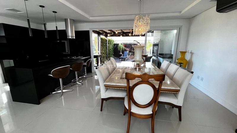 Casa com 04 suítes à venda no condomínio Las Palmas em Xangri-lá RS: 19ª foto da galeria de imagens do imóvel