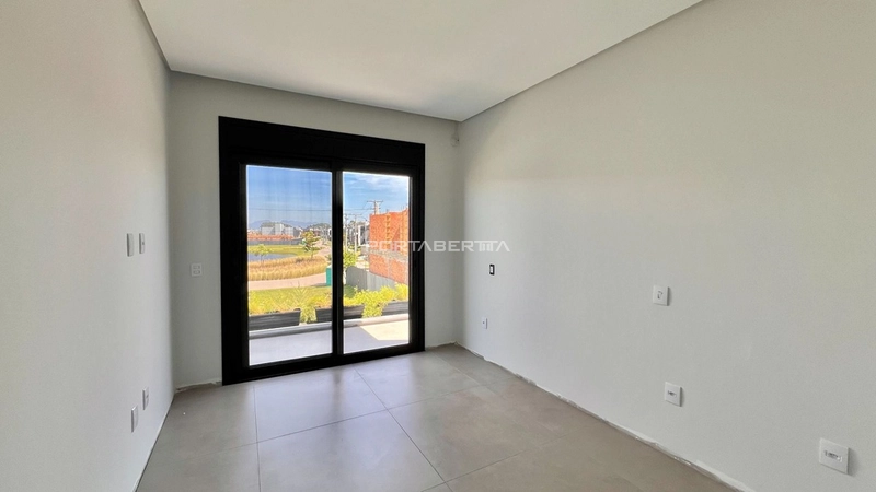 Sobrado novo, nunca habitado, condomínio Sunset: 5ª foto da galeria de imagens do imóvel