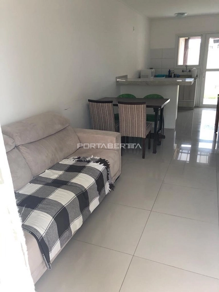 Casa com 02 dormitórios, mobiliada no condomínio Casa Hermosa em Xangri-lá: 1ª foto da galeria de imagens do imóvel