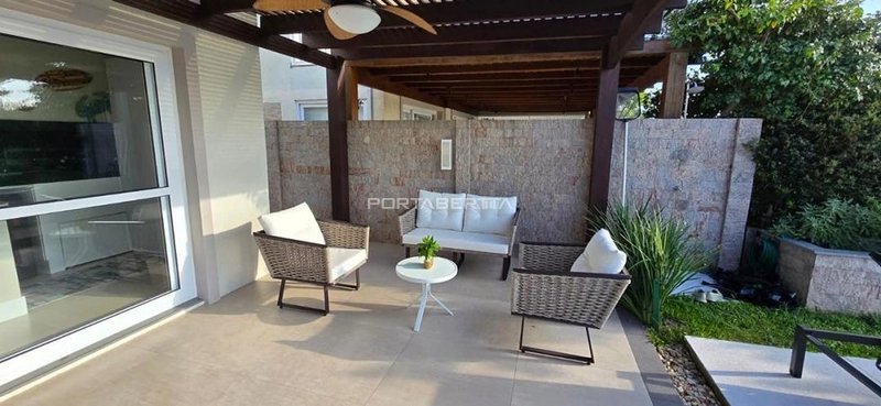 Sobrado com 03 dormitórios no condomínio Páteo Marbella em Xangri-lá RS: 8ª foto da galeria de imagens do imóvel