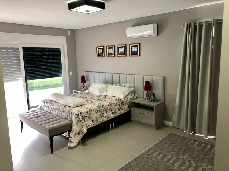 Sobrado beira lago, mobiliado e decorado, condomínio Sense: 16ª foto da galeria de imagens do imóvel