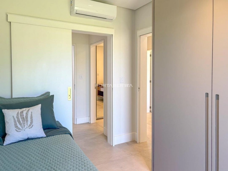 Sobrado beira lago, mobiliado e decorado, condomínio Enseada.: 19ª foto da galeria de imagens do imóvel
